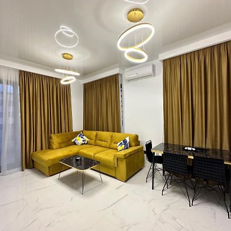 Studio303 By Allegio: Mamaia'S Seaside Luxury Near Finest Clubs & Beaches 외부 사진