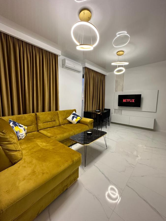 Studio303 By Allegio: Mamaia'S Seaside Luxury Near Finest Clubs & Beaches 외부 사진