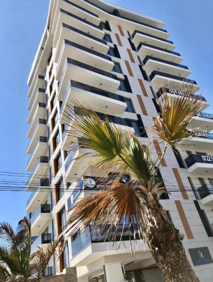 Studio303 By Allegio: Mamaia'S Seaside Luxury Near Finest Clubs & Beaches 외부 사진